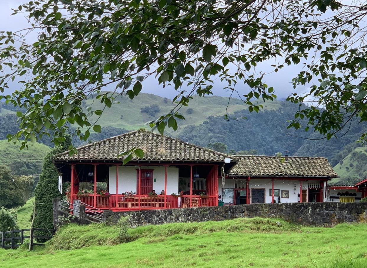 Hostal La Laguna Villamaria Bagian luar foto
